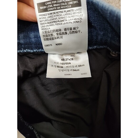 Signature Levis Total Shaping Pull-On Skinny Jeans Womens 4 Short Blue NWOT - Picture 9 of 10